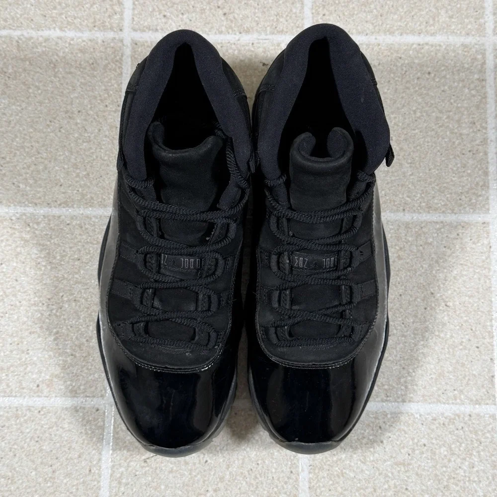 Air Jordan 11 Retro Cap and Gown Black Leather Sneakers Size 10.5 378037-005